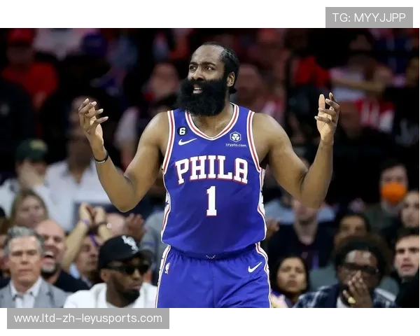 哈登策动全队攻势，76人把握住终场节奏